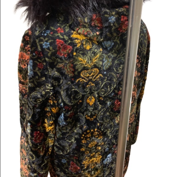 Vintage velvet hooded jacket with floral print - Picture 3 of 6